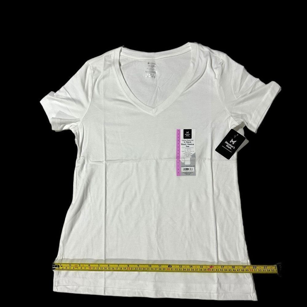 2 Pack - Member's Mark Women’s Short Sleeve V-Neck Tee Size Small - Picture 5 of 7